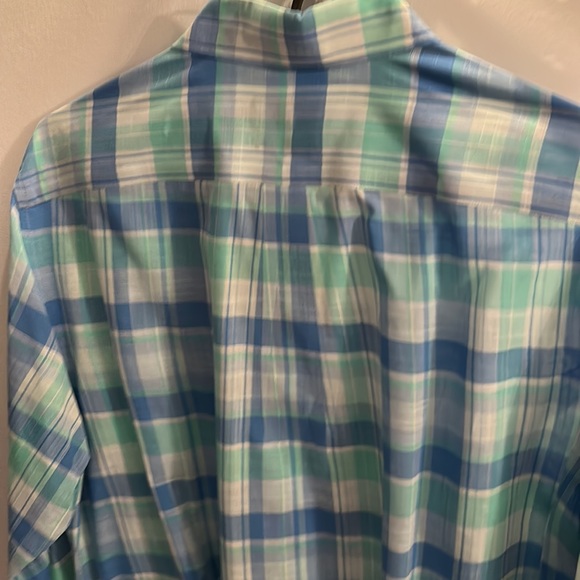 Vineyard Vine Classic Fit Casual Button-down - Picture 4 of 4